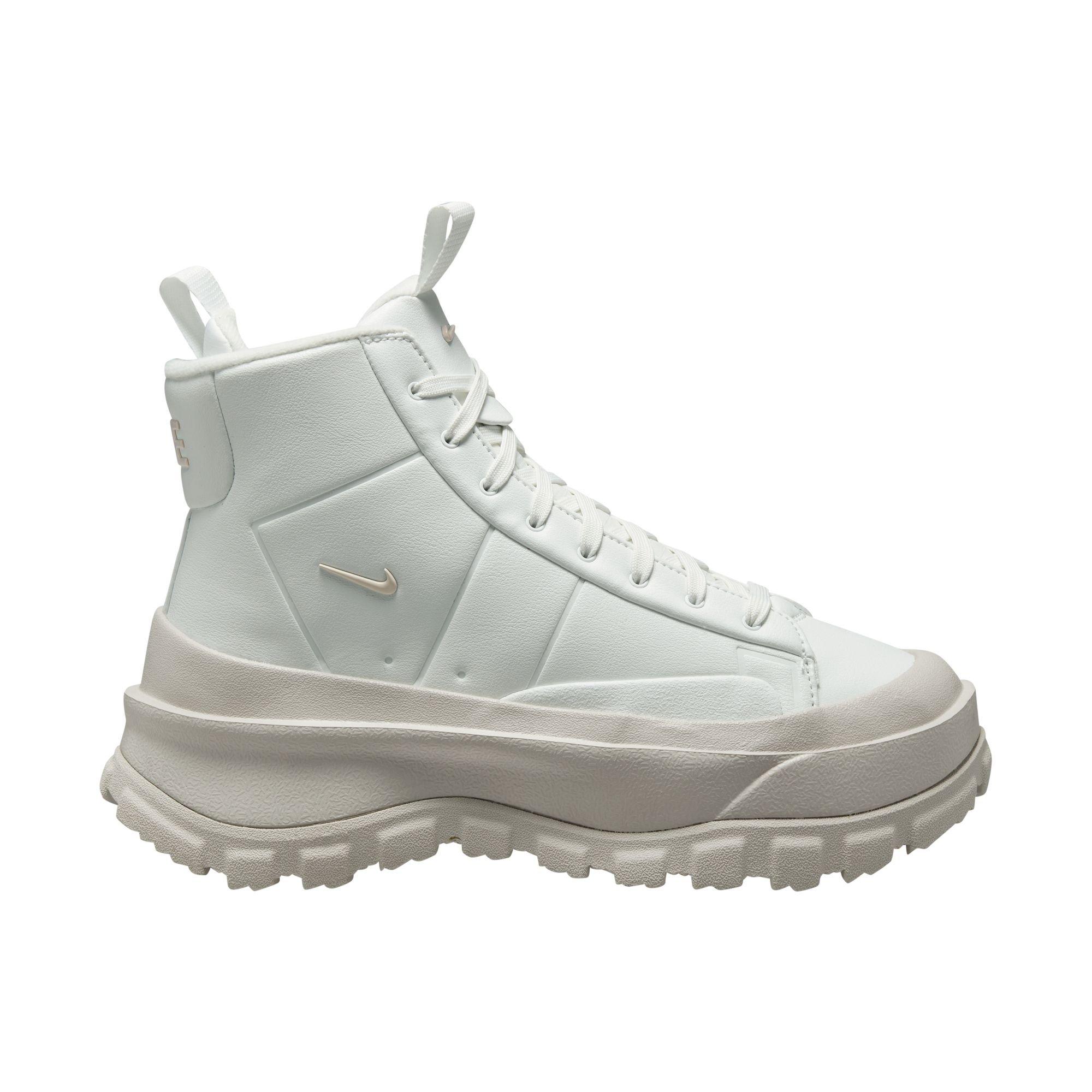 Nike Blazer Roam Mid Women's Shoe Summit White | Hibbett